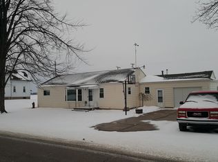 670 Hotchkiss Rd, Auburn, MI 48611