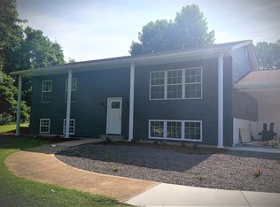 122 Courtside Dr, Festus, MO 63028