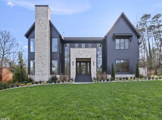 2105 Manuel St, Raleigh, NC 27612