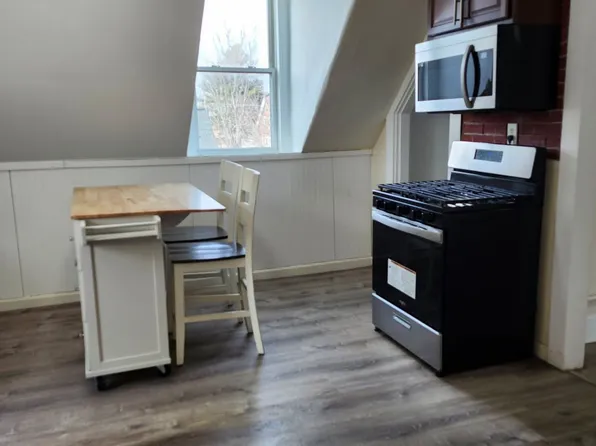 (undisclosed Address), Lynn, MA 01902