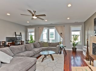 1232 N Milwaukee Ave #3, Chicago, IL 60614