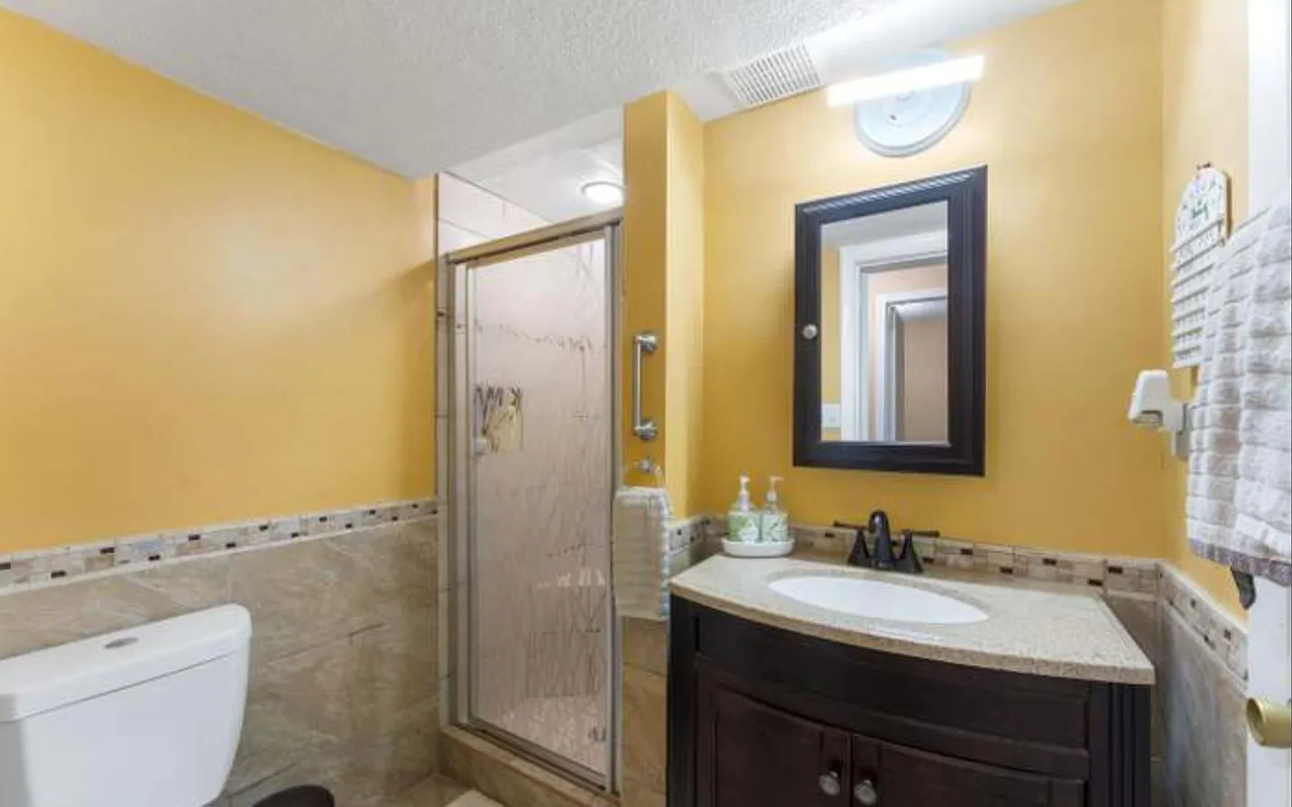 7703 Huron Dr — Photo 3