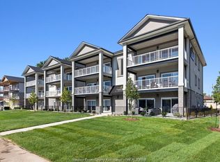 215D Lesperance Rd #102, Tecumseh, ON N8N 1V9