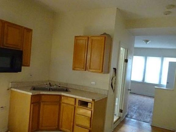2nd image of 5027 S Paulina St