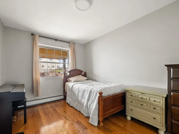 791 Fountain Avenue image 5 of 11