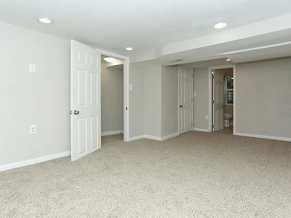 4th image of 4873 Quitman St