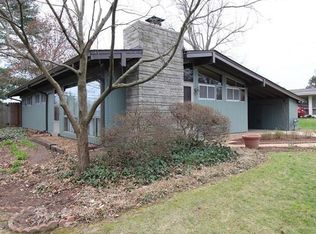 1401 Trelane Ave, Saint Louis, MO 63126
