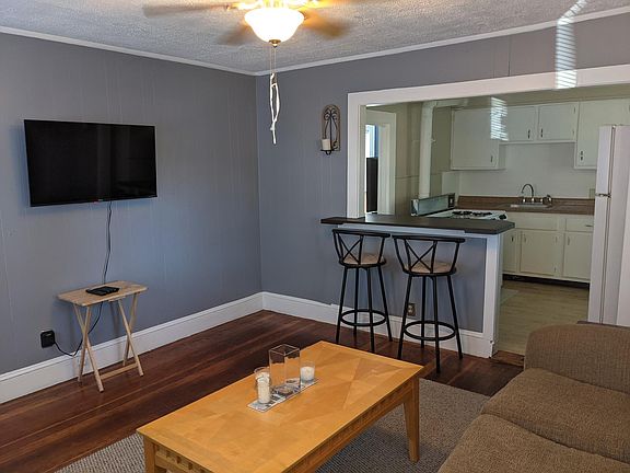 4th image of 108 Putnam Pike APT 1