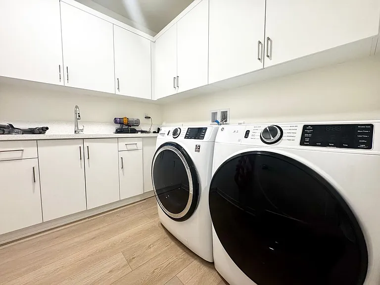 3609 Ambassador Dr — Photo 22