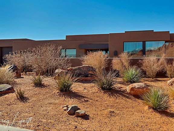 3rd image of 522 S Wild Indigo Way
