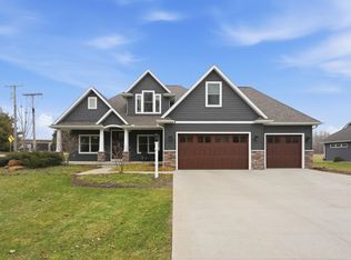 7790 E Cherokee Rd, Syracuse, IN 46567