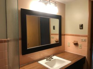 1715 Golfview Rd, Benton Harbor, MI 49022