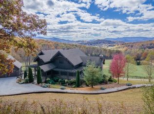 527 Fred Dalton Rd, FRANKLIN, NC 28734