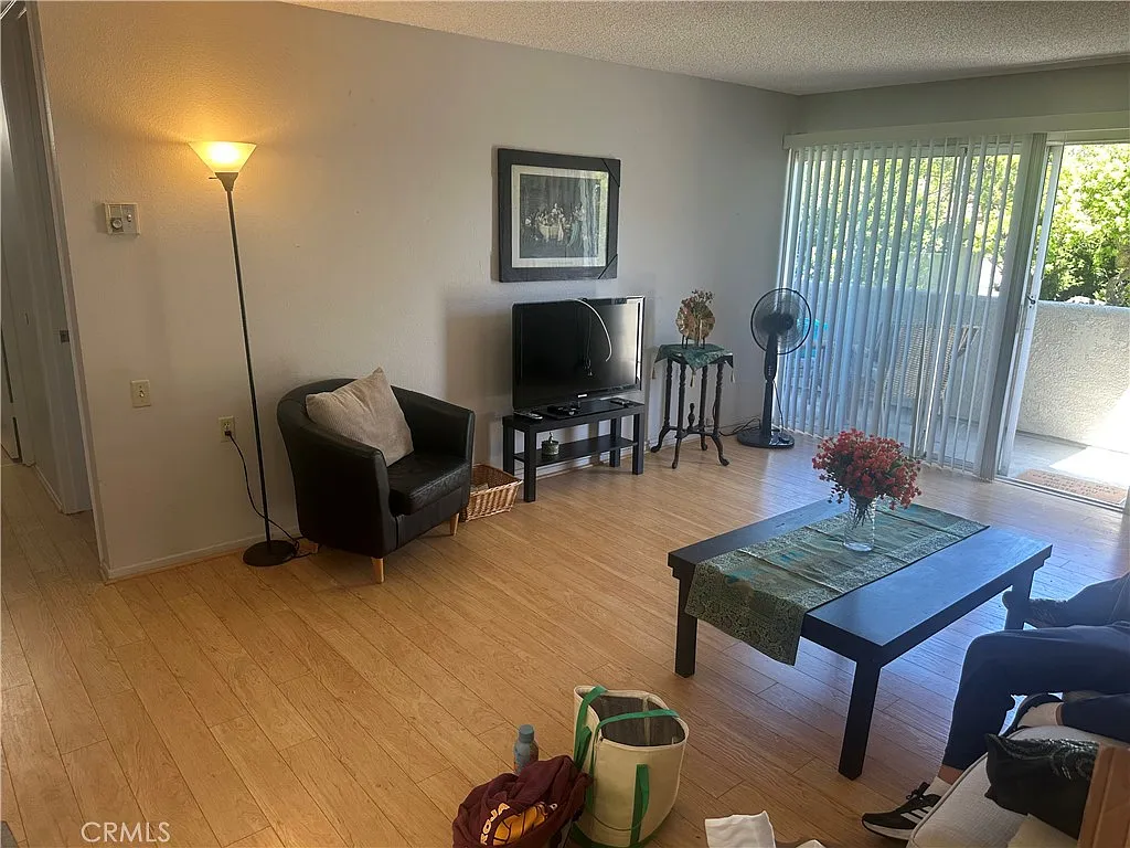1 bed, 679 sqft, $2,500 — Photo 2