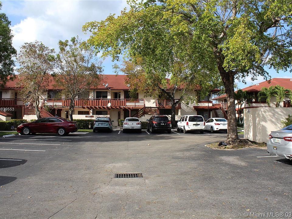 1st image of 555 NW 210th St APT 204-30