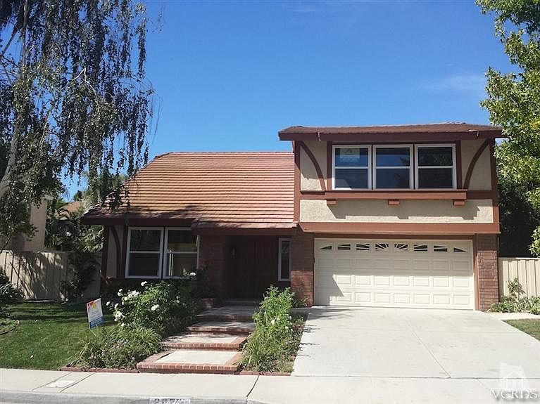 1st image of 2973 Parkview Dr
