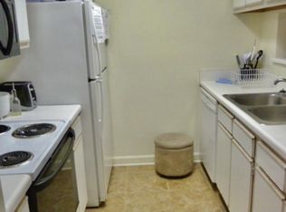 303 Smith Level Rd APT F22, Chapel Hill, NC 27516