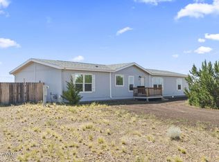 1137 Mountain View Dr, Taylor, AZ 85939