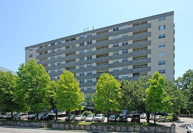 1st image of 3415 W End Ave S #1006