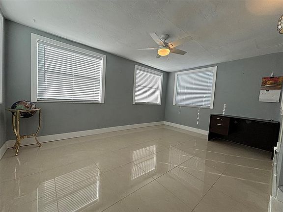 3rd image of 3811 NE 18th Ave #3811