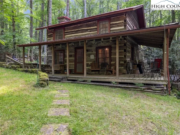 189 Woodstock Drive, West Jefferson, NC 28694