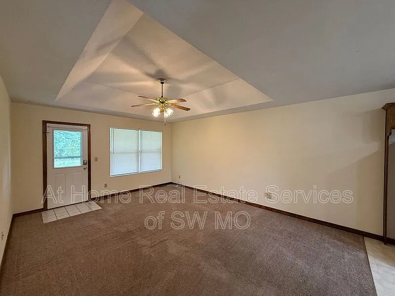 2 bed, 2.0 bath, 1000 sqft, $1,130 — Photo 3