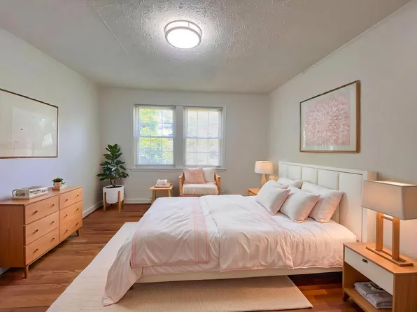 2115 Suitland Ter SE APT 202, Washington, DC 20020