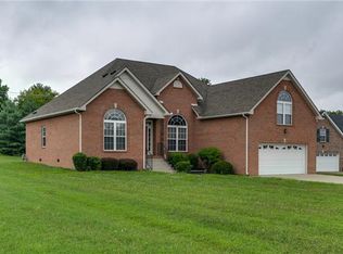 160 Brightstar Ct, Gallatin, TN 37066