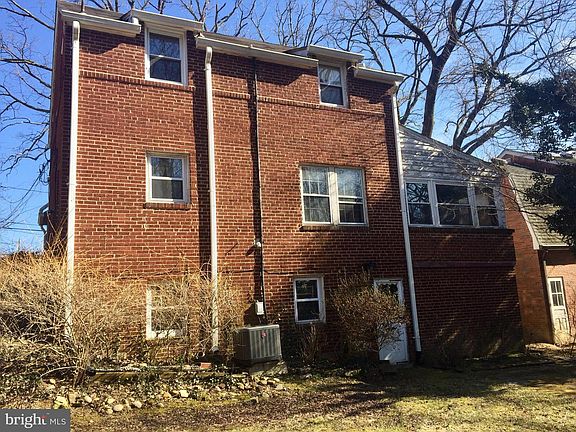 3rd image of 300 S Abingdon St