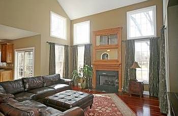 4th image of 1042 Deer Glen Ct