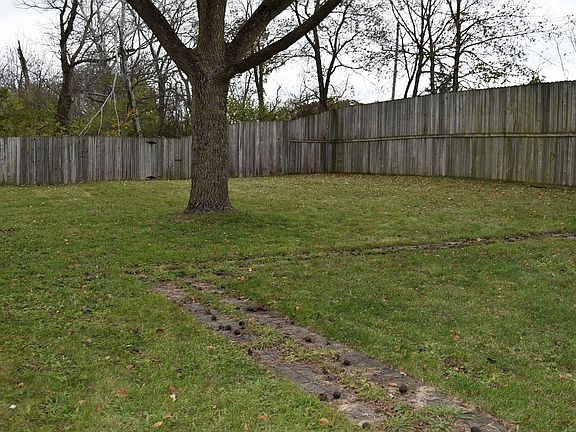 3rd image of 35W061 Chillem Dr