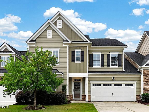 2nd image of 707 Chelsea Grove Dr