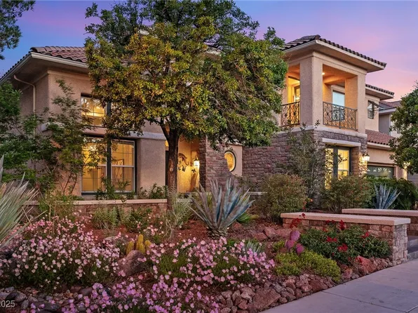 3010 Hammerwood Dr, Las Vegas, NV 89135