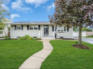 22 Bryant Dr, Jackson, NJ 08527