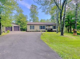 11 Derrick Von Brummel Cir, Athens, NY 12015