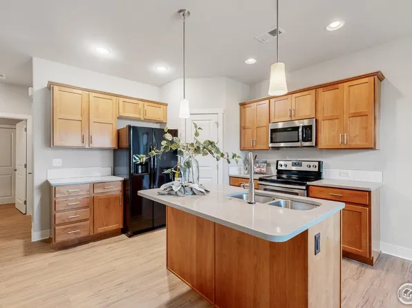 3335 Apple Blossom Ln #2, Evans, CO 80634