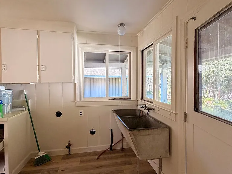 809 Browns Valley Rd — Photo 16