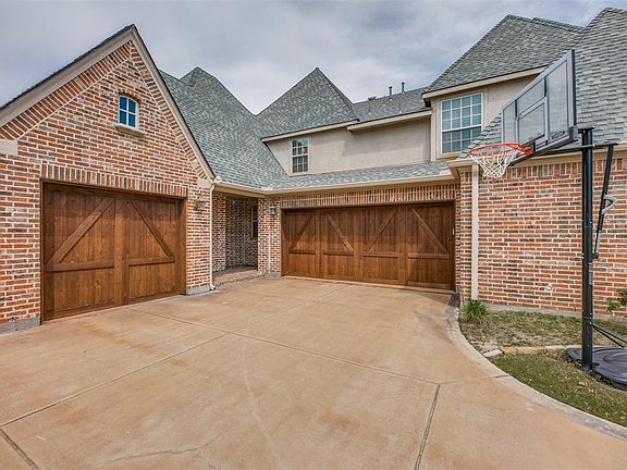 2nd image of 2809 King Arthur Blvd