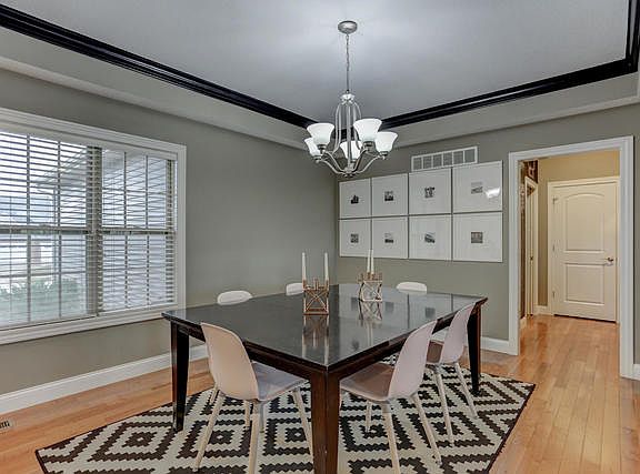 4th image of 1505 N Woodberry Dr