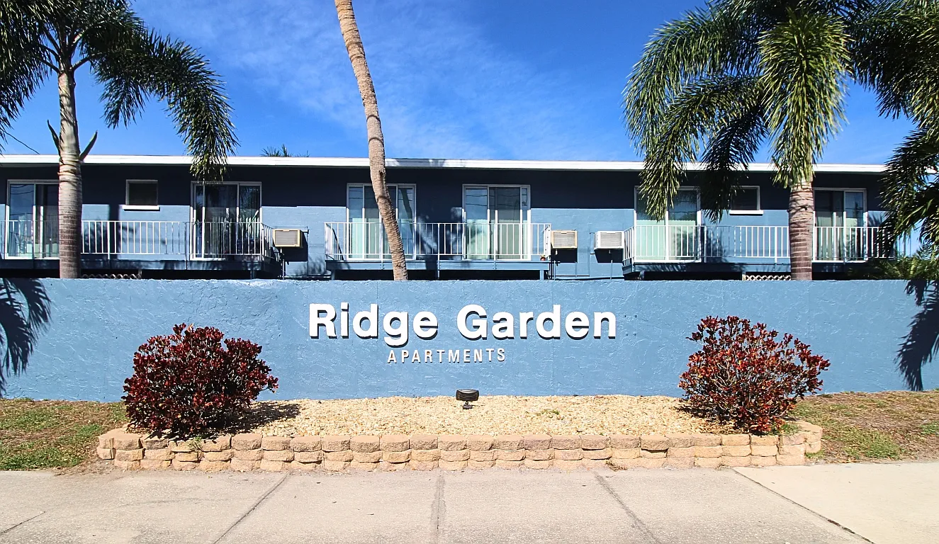 RIDGE GARDEN — Photo 2
