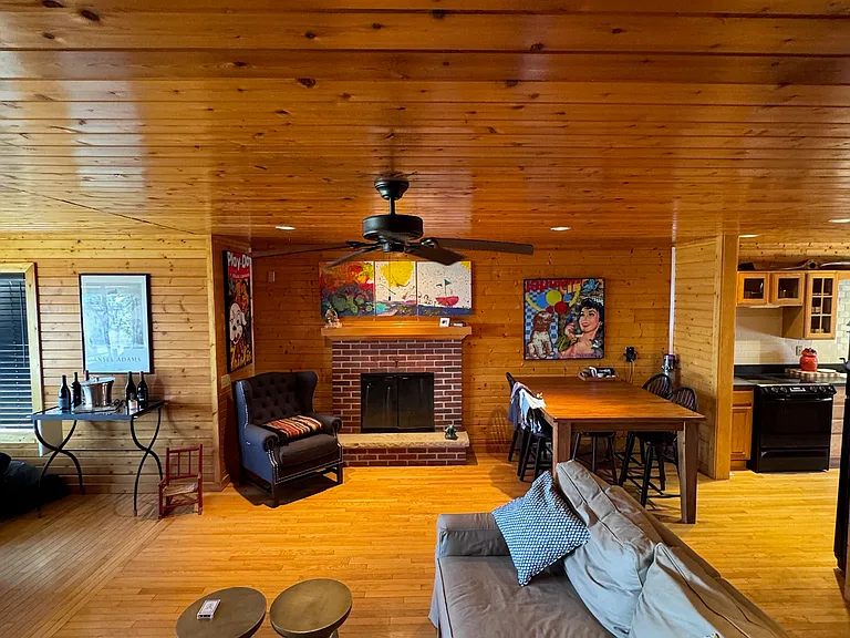 2153 Middleton Beach Rd — Photo 3