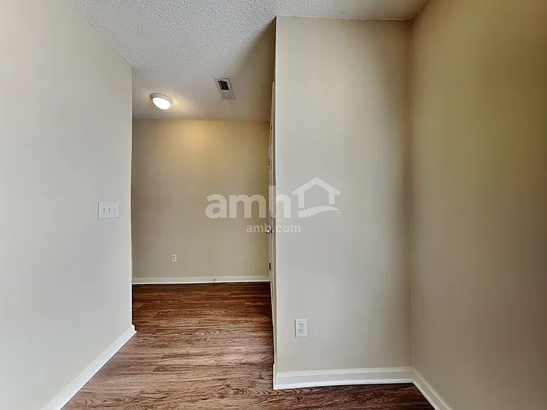 115 Bristol View Cir — Photo 5
