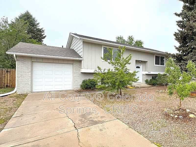 1st image of 1480 Hiawatha Dr