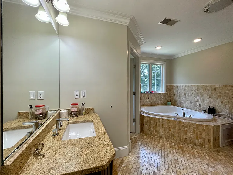 5 Beech Crest Rd — Photo 25