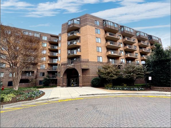 2111 Wisconsin Ave NW APT 504