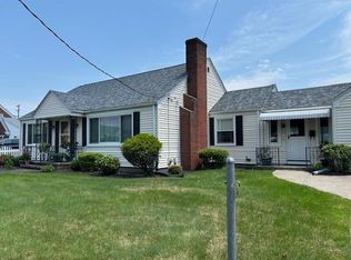 24 Egan Rd, Cranston, RI 02910