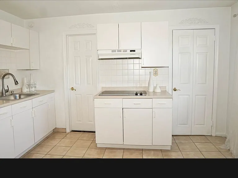 38 Malcolm Ave #2 — Photo 2