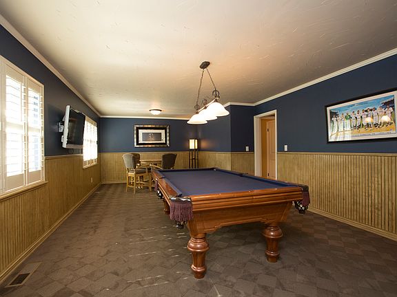 Large room for all hobbies