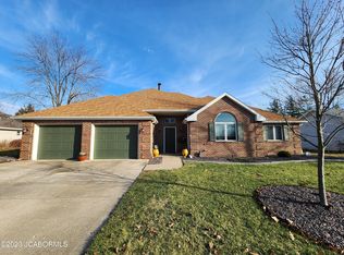 2100 Limerick Ln, Columbia, MO 65203