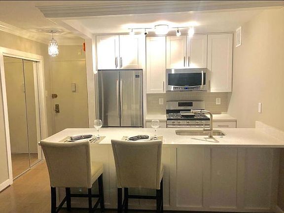 5th image of 11801 Rockville Pike APT 409